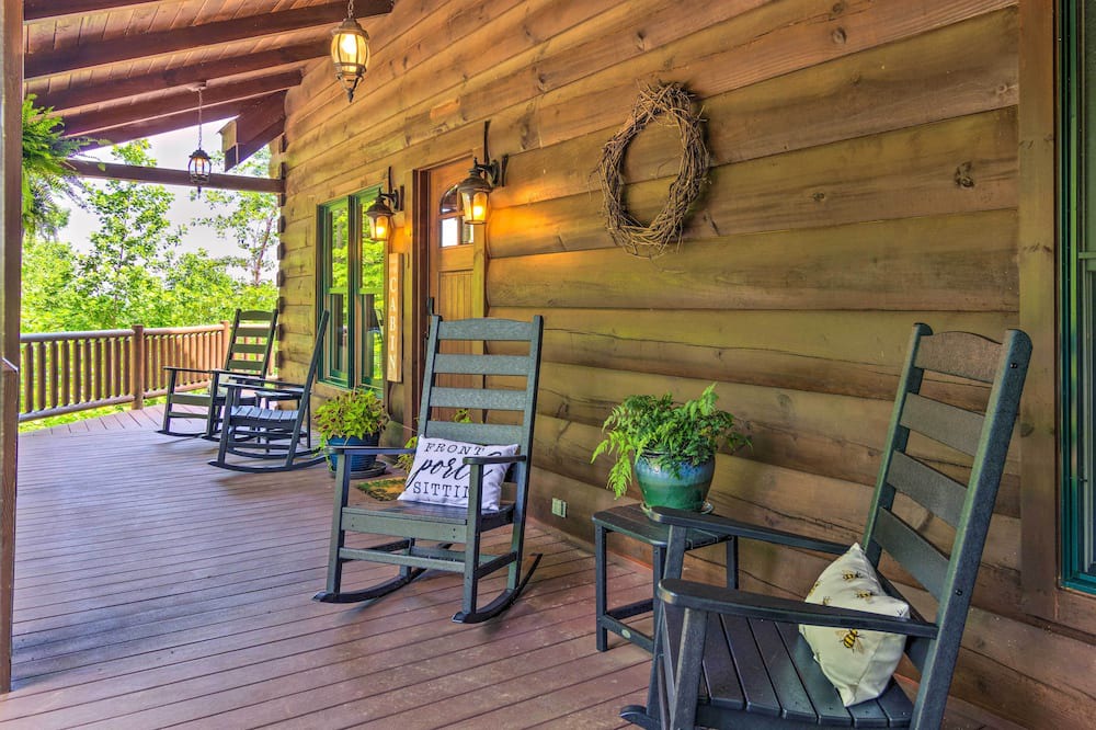 Photo of Patio Balcony in Vein Mountain