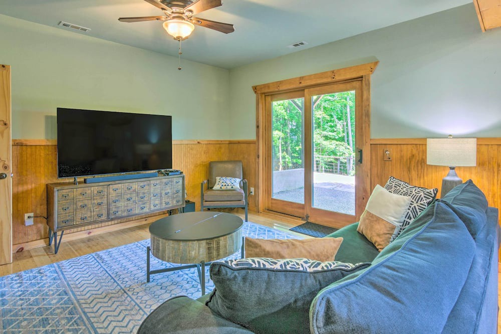 Photo of Livingroom in Vein Mountain