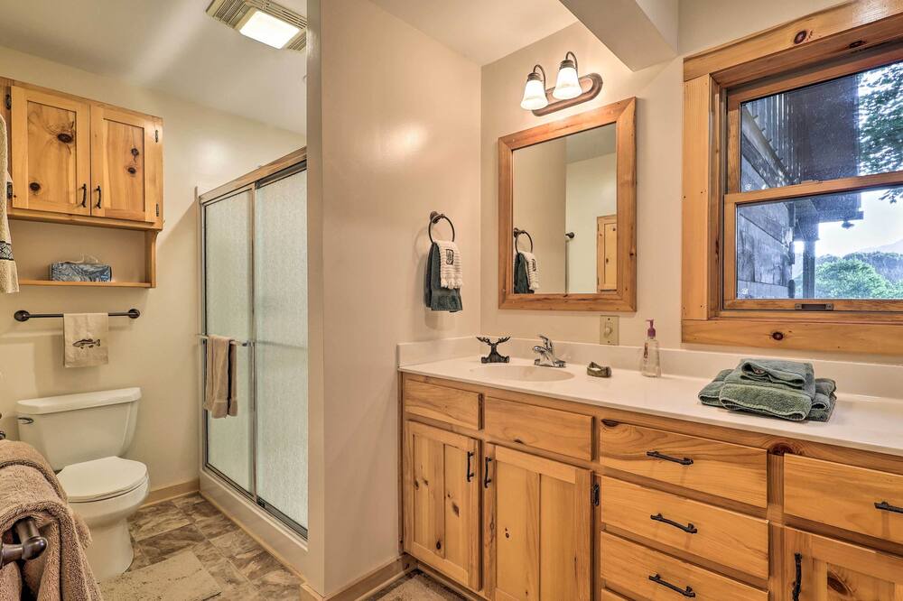 Photo of Bathroom in West Jefferson