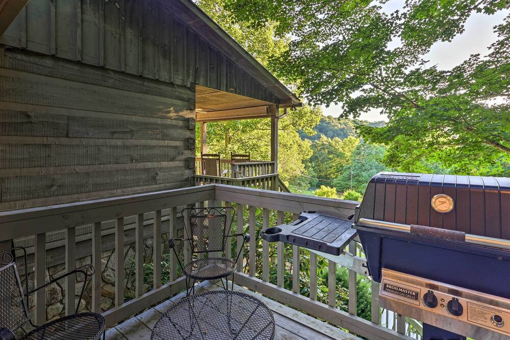 Photo of Patio Balcony in West Jefferson