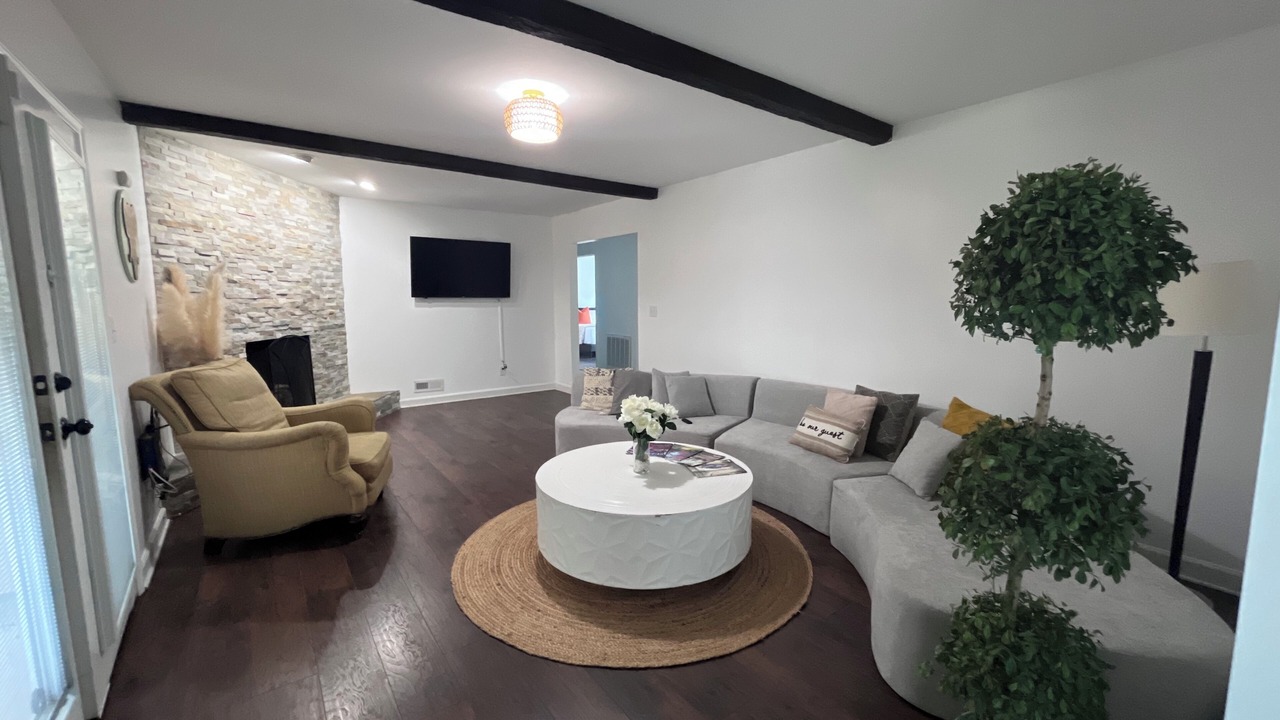 Photo of Livingroom in Charlotte