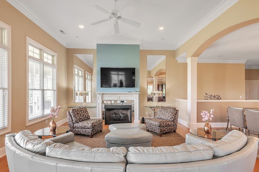 Photo of Bedroom in Carthage