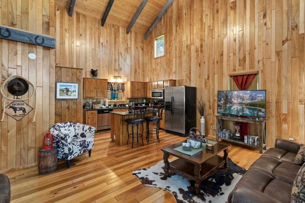 Photo of Bedroom in Linville Falls