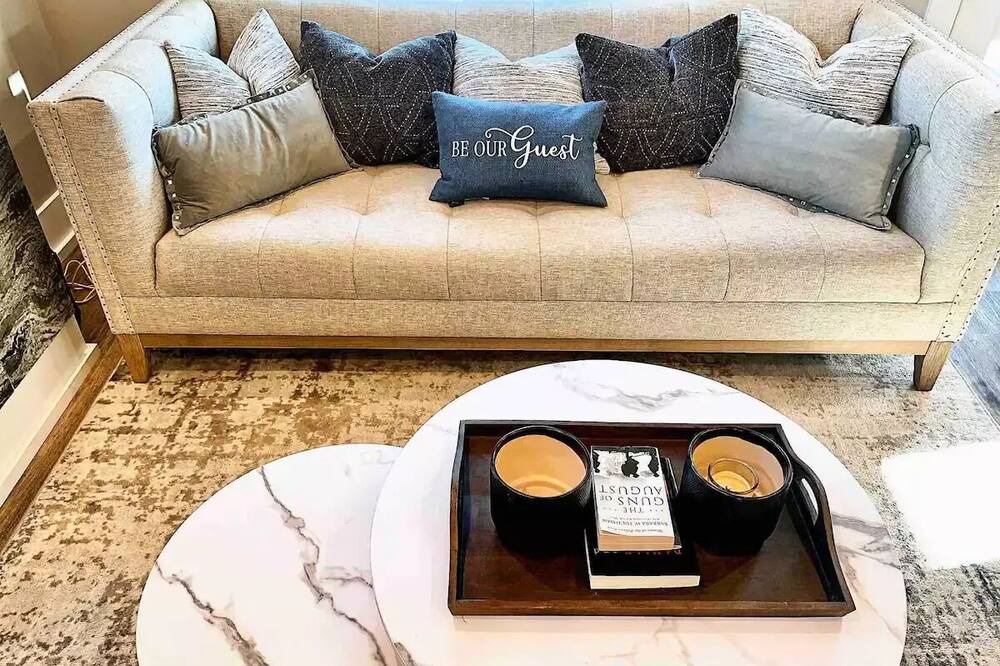 Photo of Livingroom in Hayes