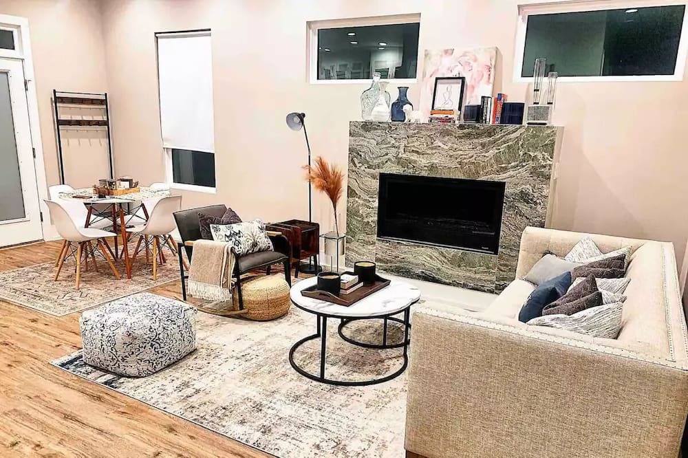 Photo of Livingroom in Hayes