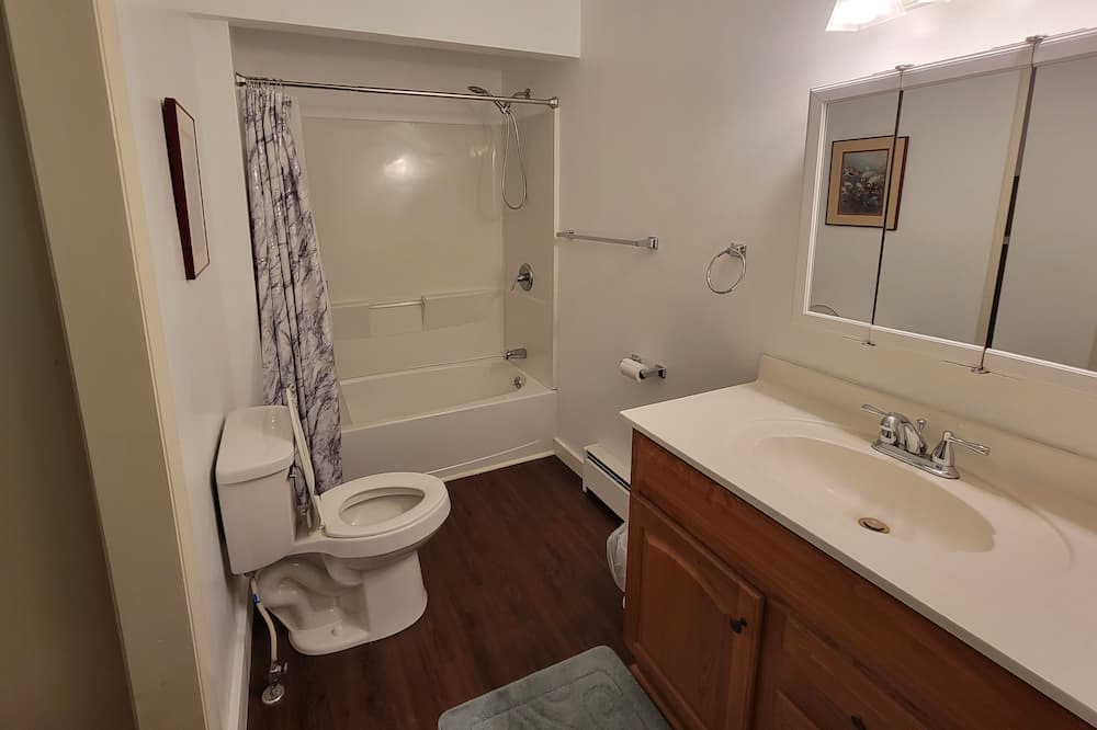 Photo of Bathroom in Qualla