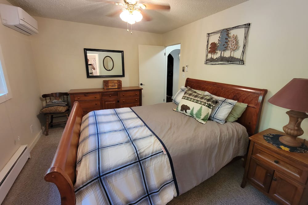 Photo of Bedroom in Qualla