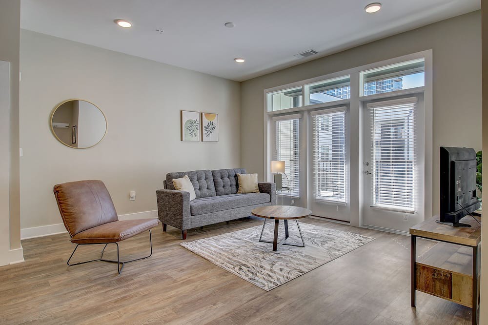 Photo of Livingroom in Third Ward
