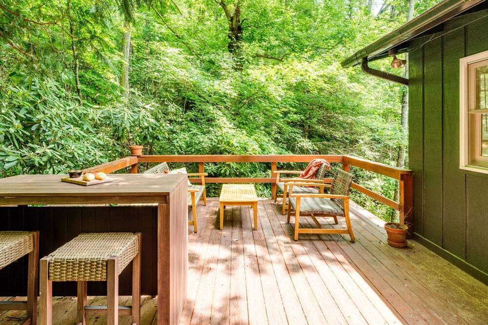 Photo of Outdoor in Hendersonville