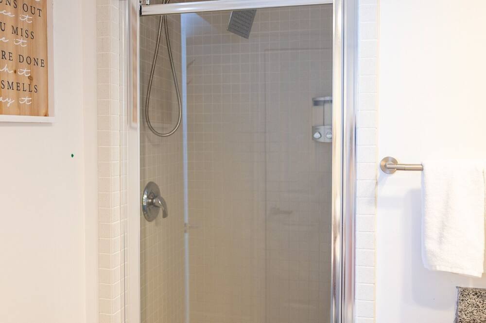 Photo of Bathroom in Third Ward