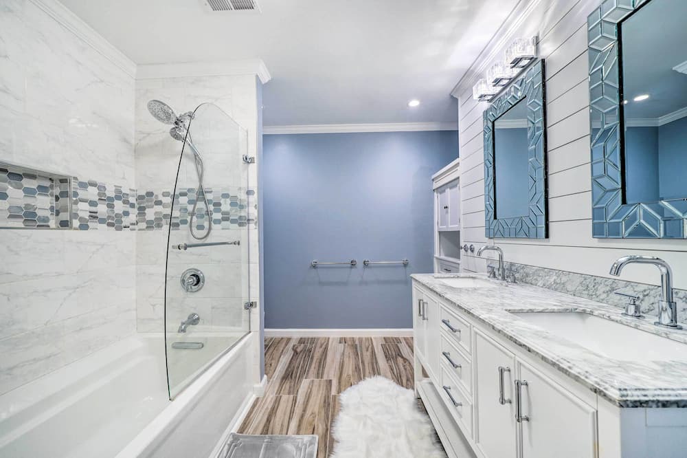 Photo of Bathroom in Ogden