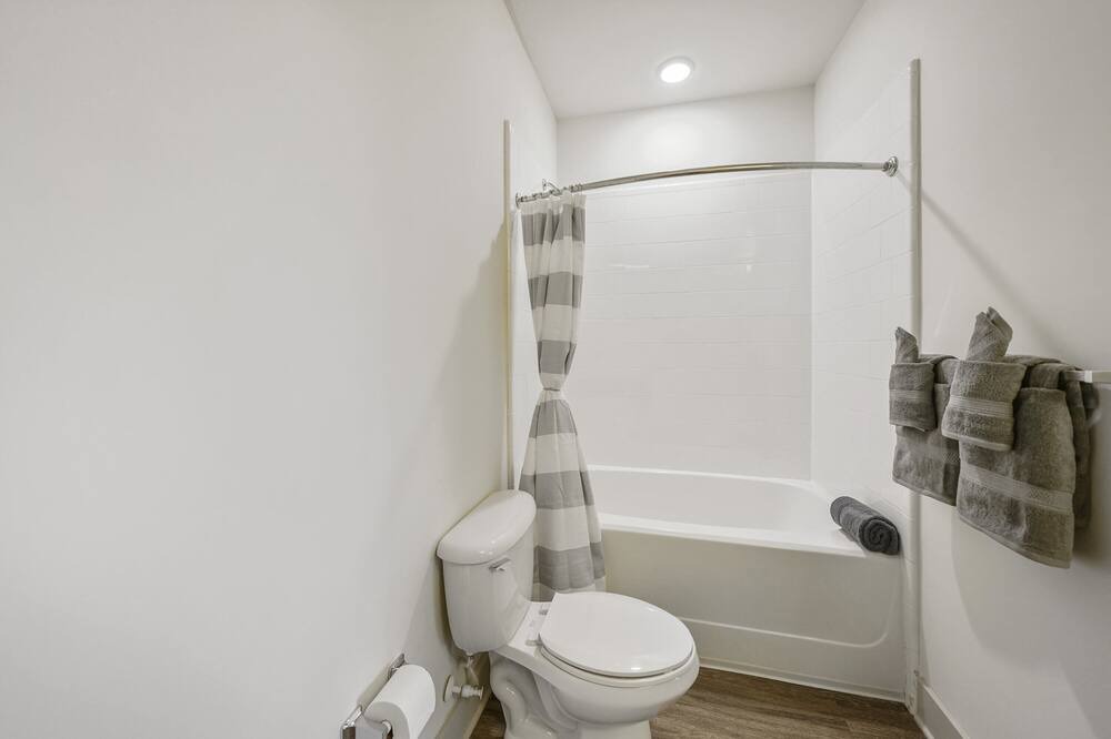 Photo of Bathroom in Dixie - Berryhill