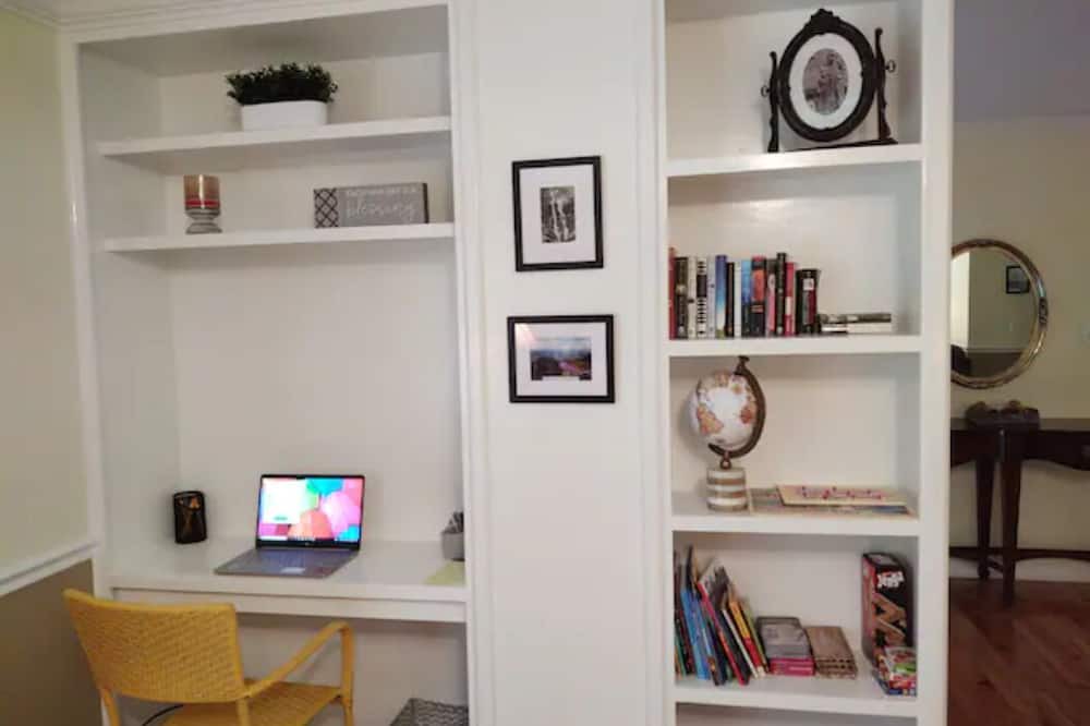 Photo of Bedroom in Bakersville