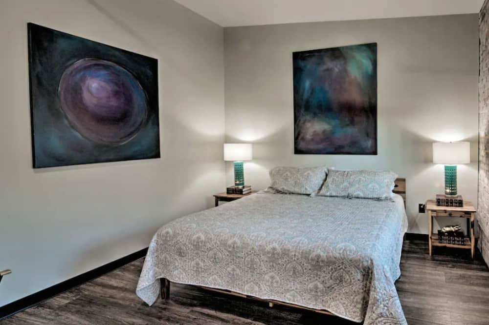 Photo of Bedroom in Hickory
