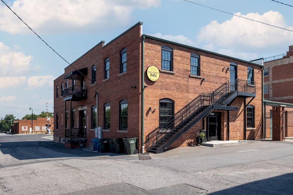 Photo of Outdoor in Hickory