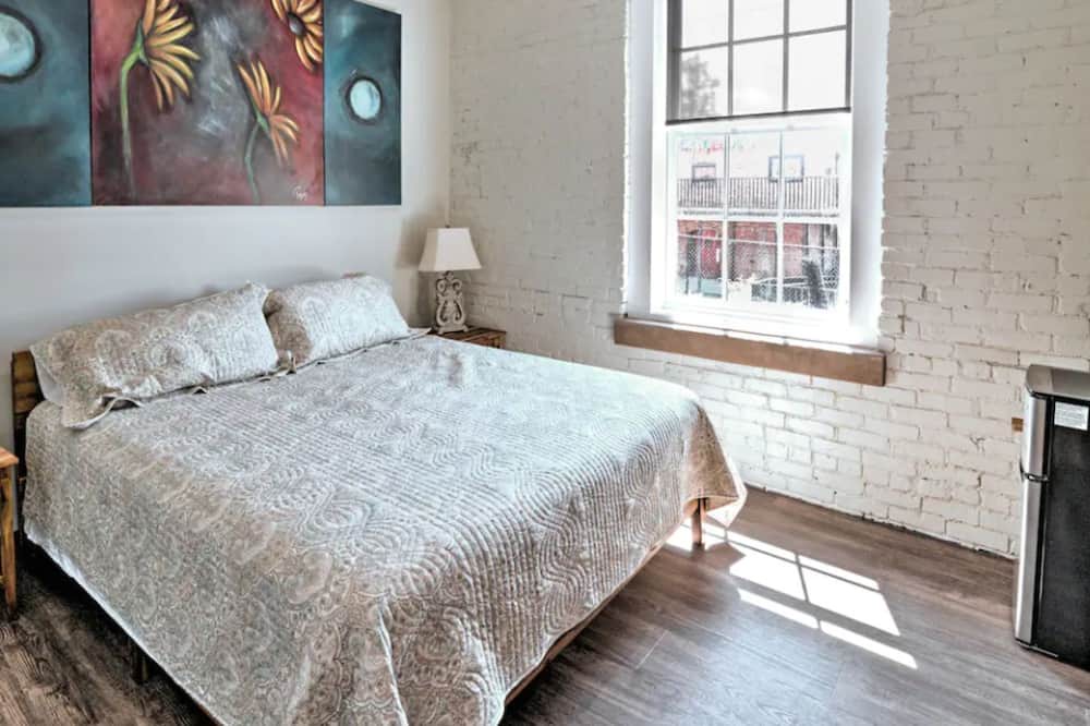 Photo of Bedroom in Hickory