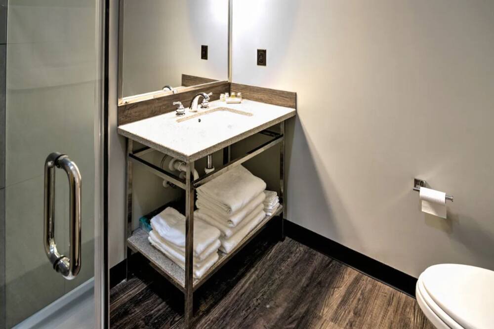 Photo of Bathroom in Hickory