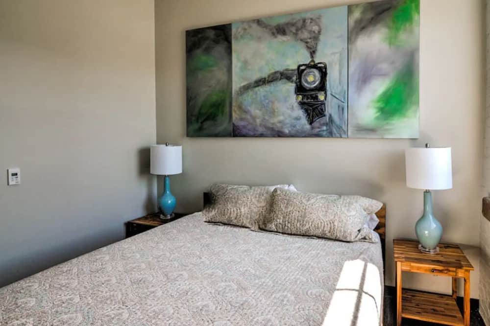 Photo of Bedroom in Hickory