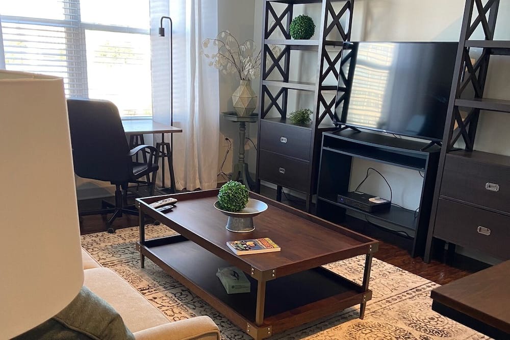 Photo of Livingroom in Cherry