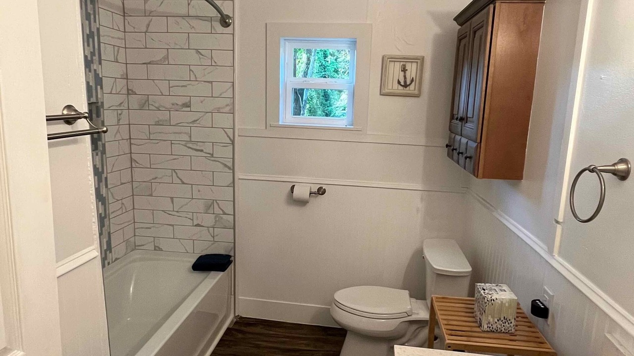 Photo of Bathroom in Craven County