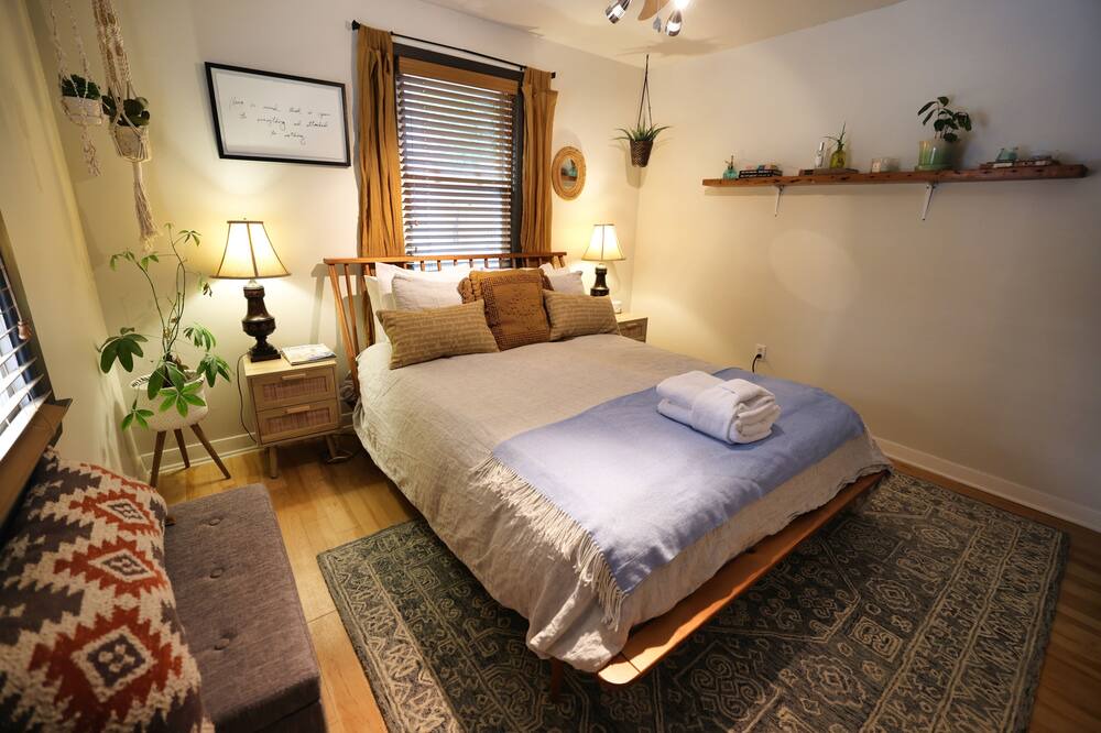 Photo of Bedroom in Charleston