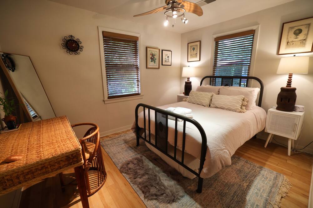 Photo of Bedroom in Charleston