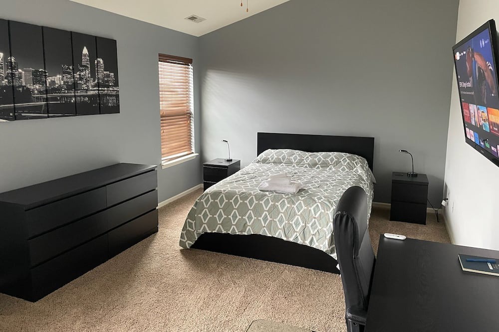 Photo of Bedroom in Harwood Lane