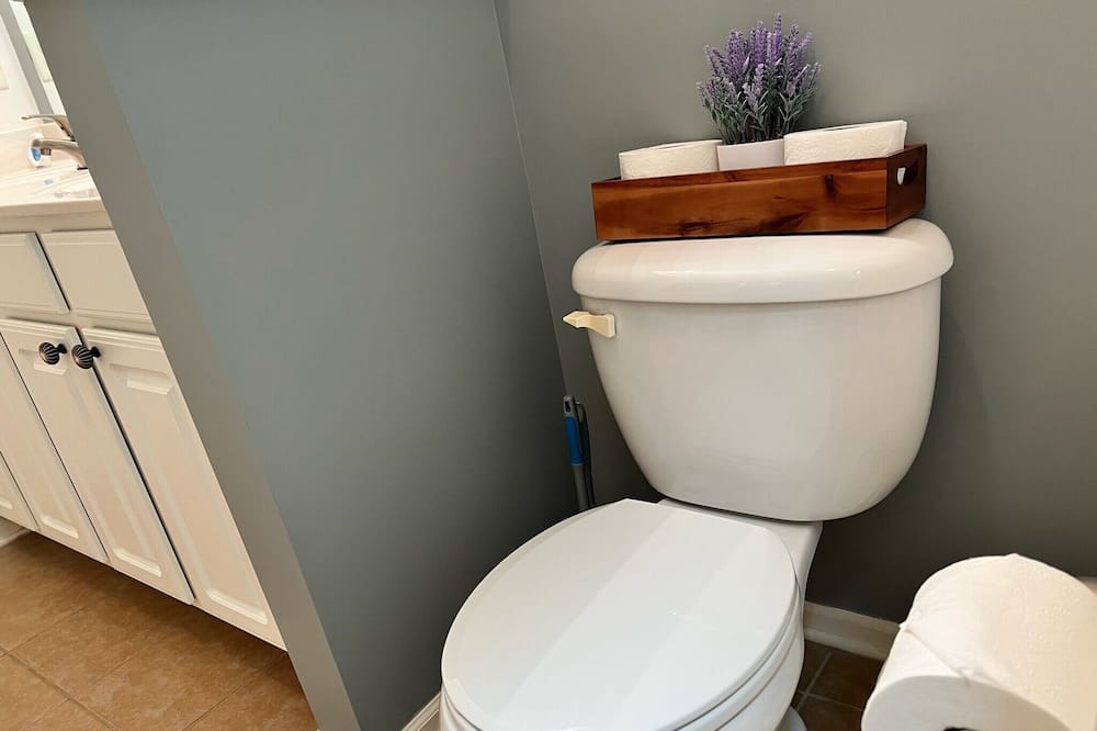 Photo of Bathroom in Harwood Lane