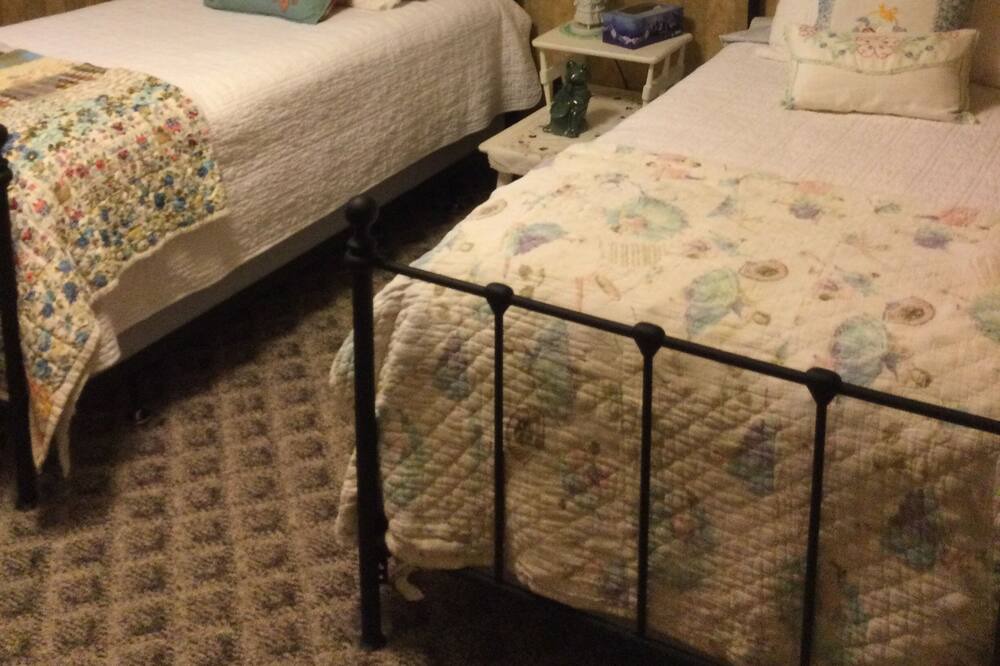 Photo of Bedroom in Murphy