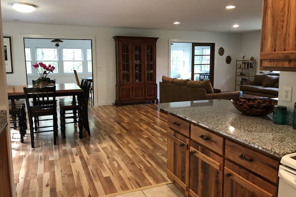 Photo of Kitchen in Zirconia