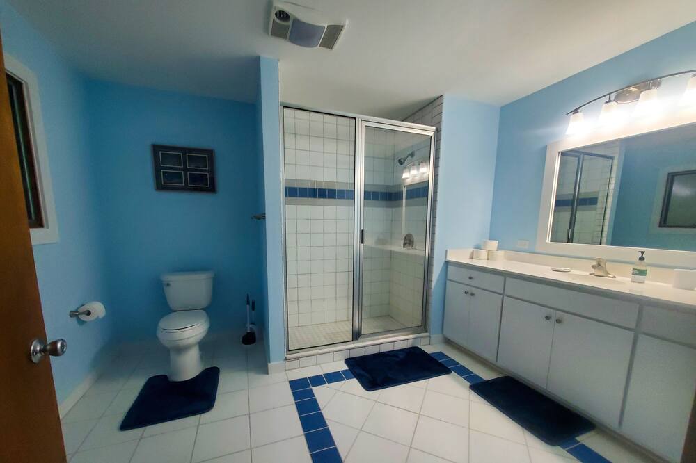 Photo of Bathroom in Zirconia