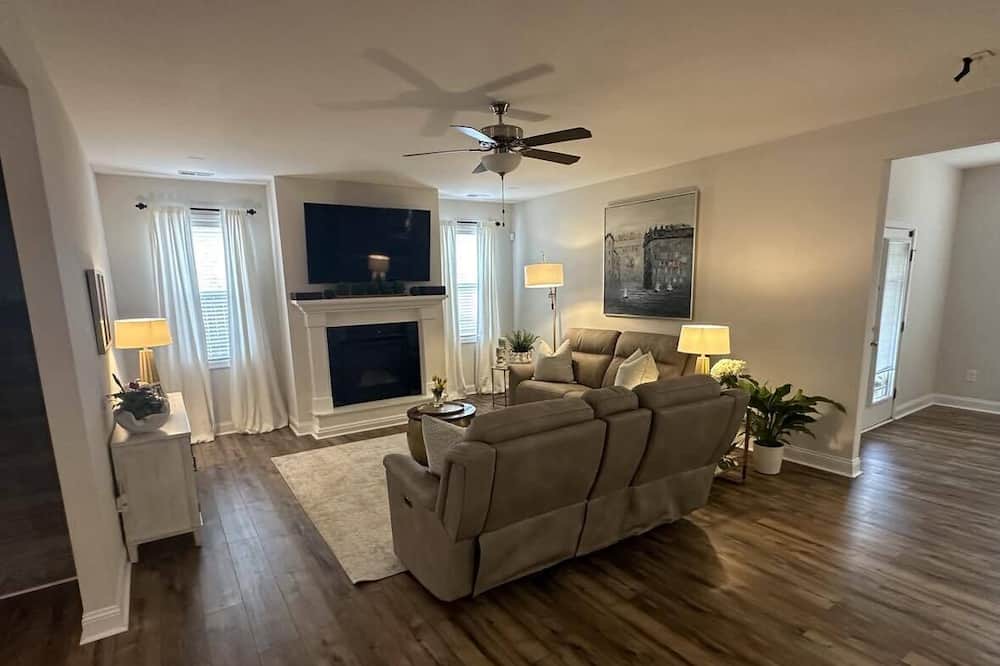 Photo of Livingroom in Aberdeen