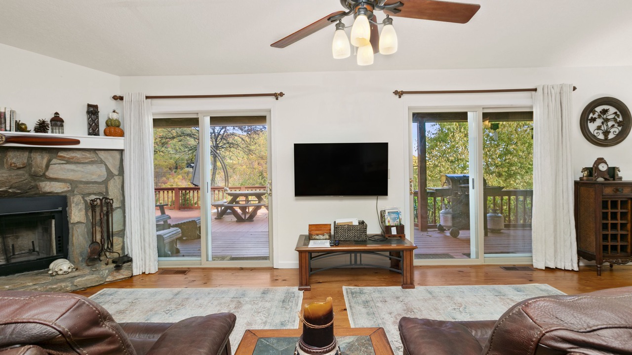 Photo of Livingroom in Settlers Ridge