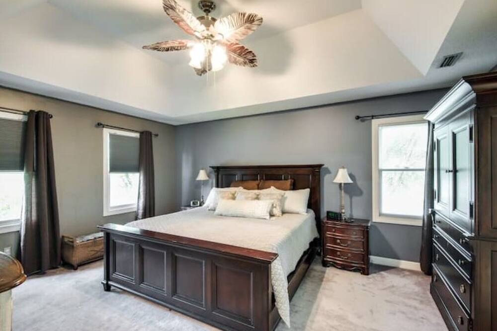Photo of Bedroom in Hickory