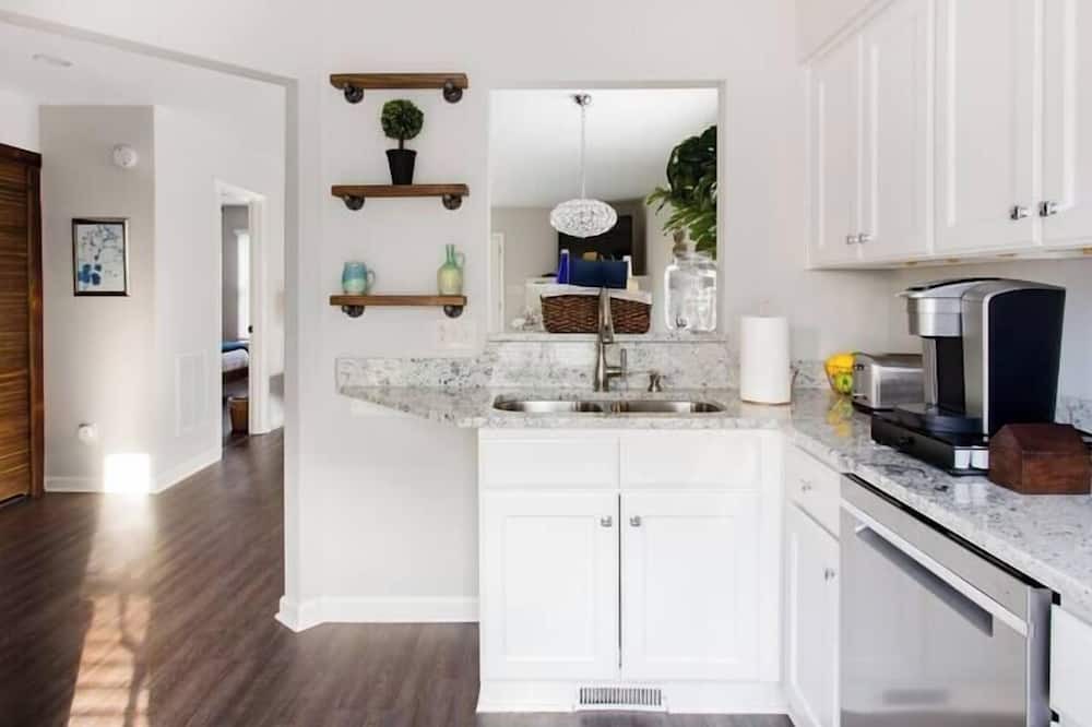 Photo of Kitchen in Northeast Raleigh