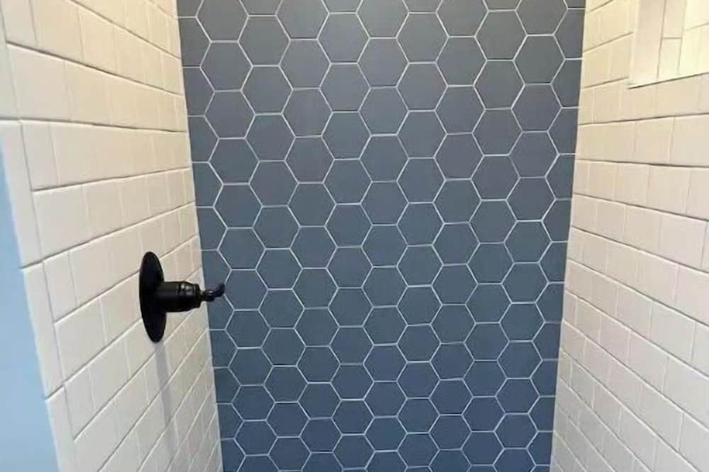 Photo of Bathroom in Marion Lake Club