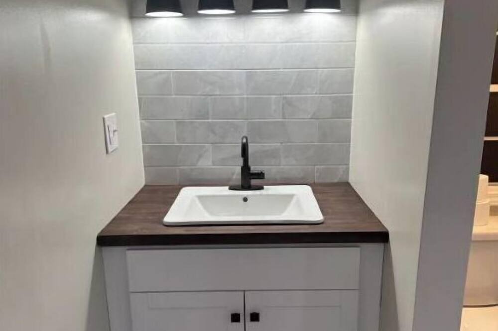 Photo of Bathroom in Marion Lake Club