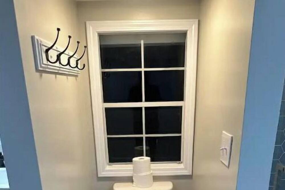 Photo of Bathroom in Marion Lake Club