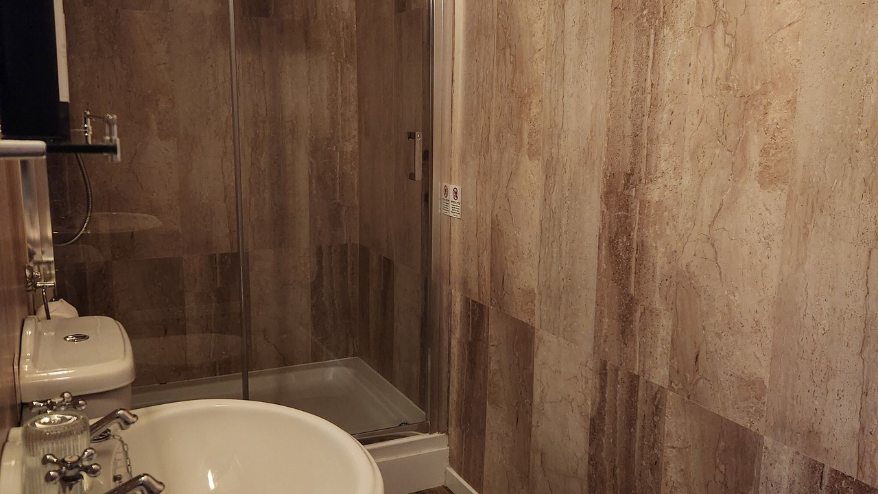 Photo of Bathroom in Sandsend
