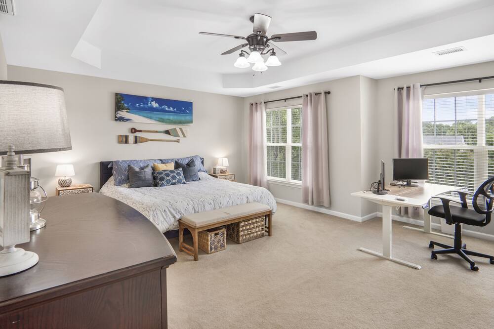 Photo of Bedroom in Huntersville