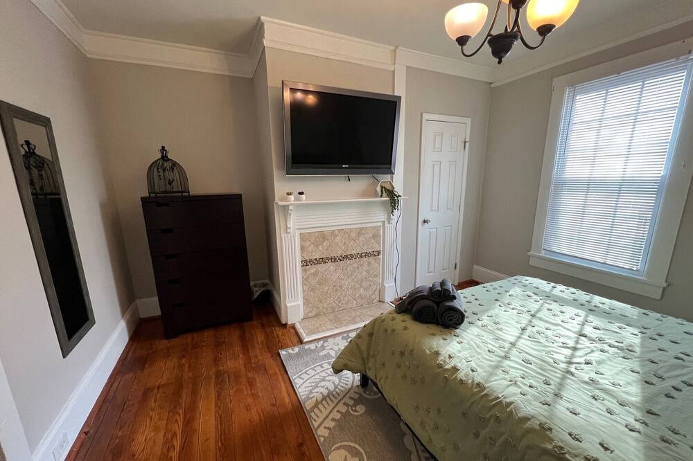 Photo of Bedroom in Biddleville
