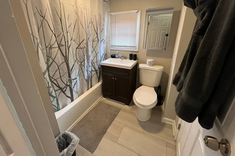 Photo of Bathroom in Biddleville