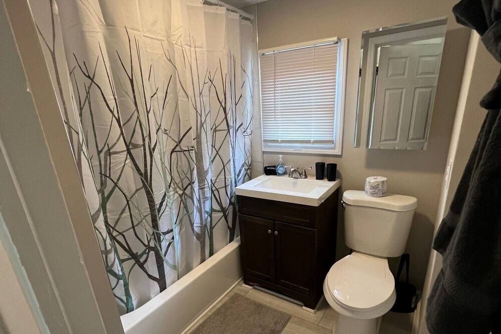 Photo of Bathroom in Biddleville