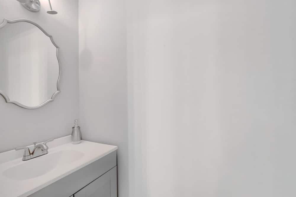Photo of Bathroom in Harrisburg