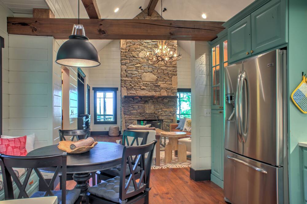 Photo of Bedroom in Sylva