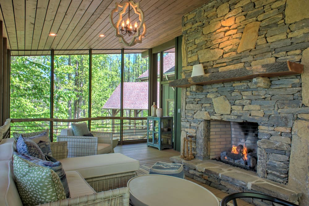 Photo of Outdoor in Sylva