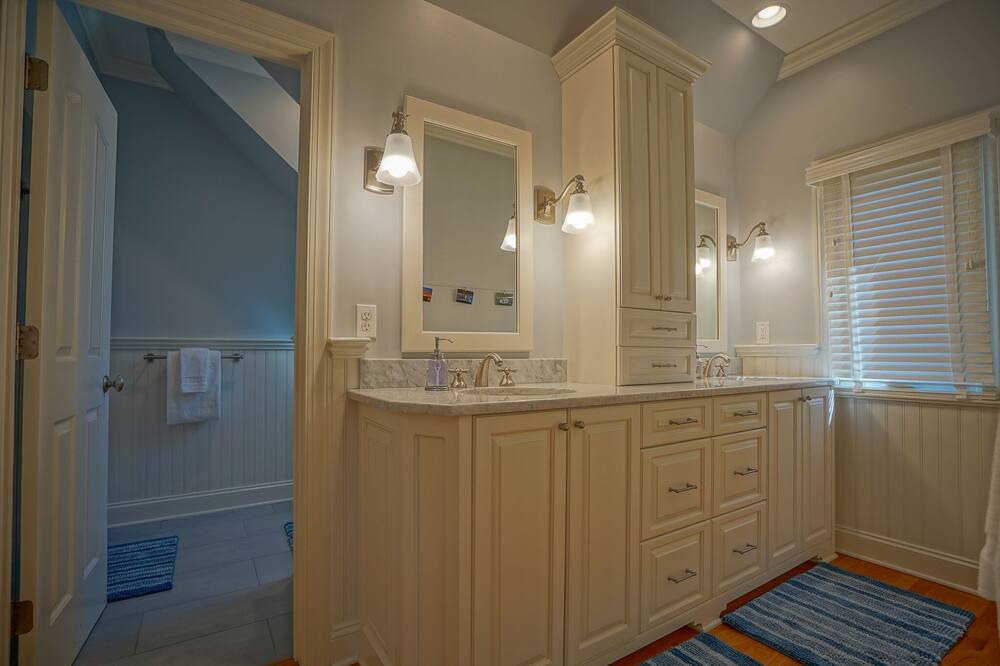 Photo of Bathroom in Steele Creek