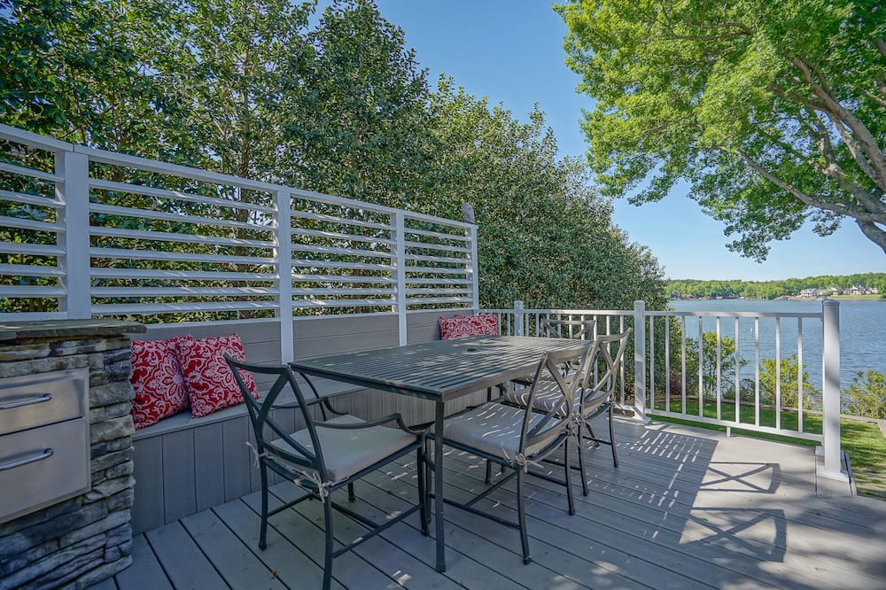 Photo of Outdoor in Steele Creek