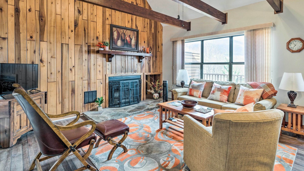 Photo of Livingroom in Burnsville