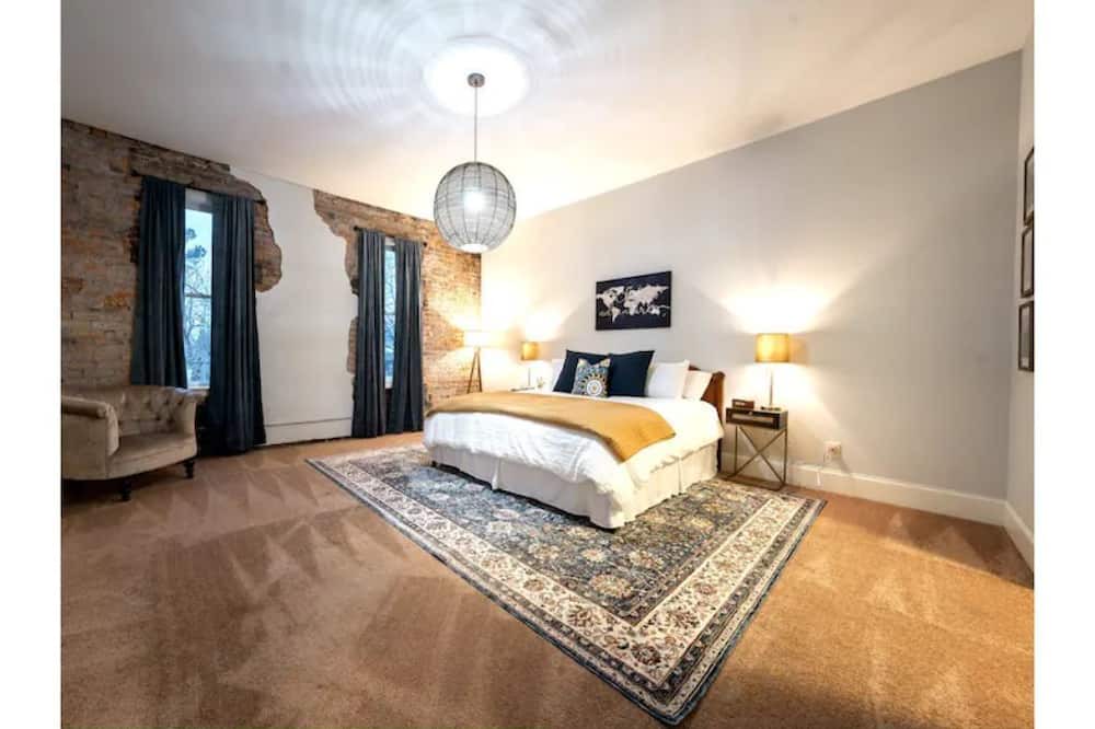 Photo of Bedroom in Spencer